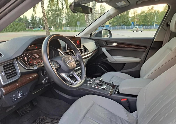 Audi Q5 cena 135900 przebieg: 59000, rok produkcji 2018 z Ostrołęka małe 436